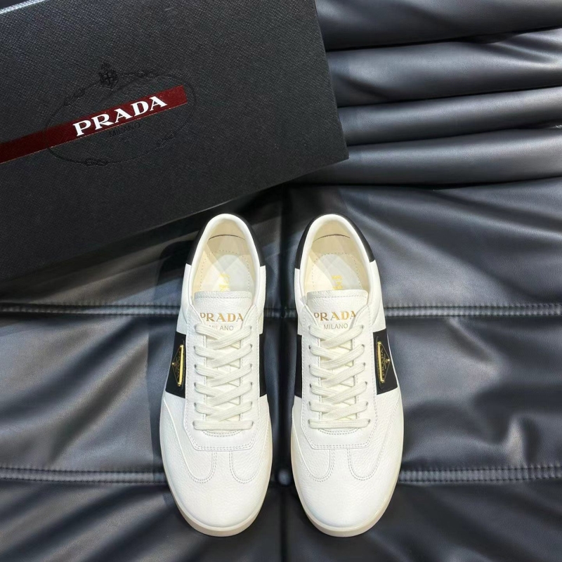 Pra*a casual shoes